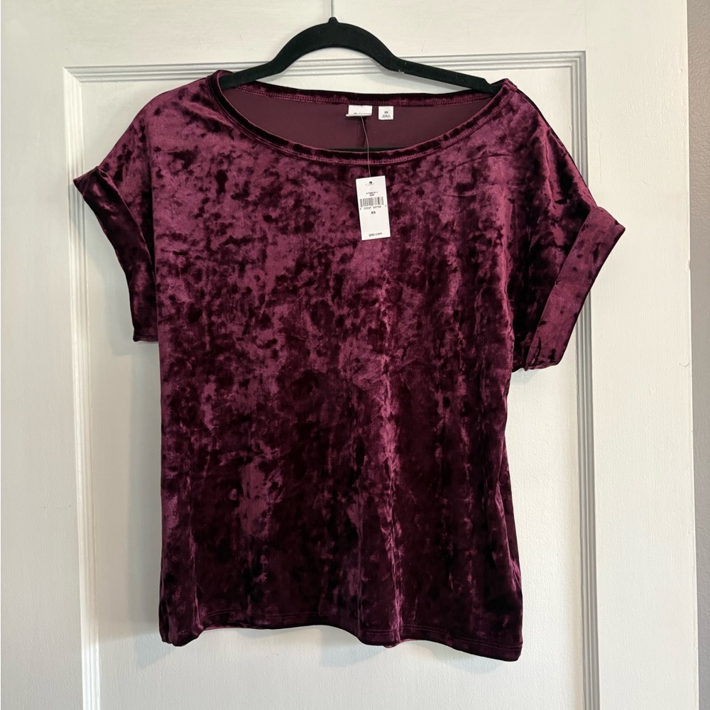 NWT Women's GAP Velvet Short Sleeve Top Size XS